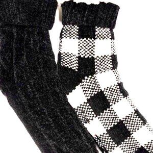 MUK LUKS 2 Pack Lined Rib Socks Soft Faux Fur WOMEN'S SIZE S-M Black & White NEW